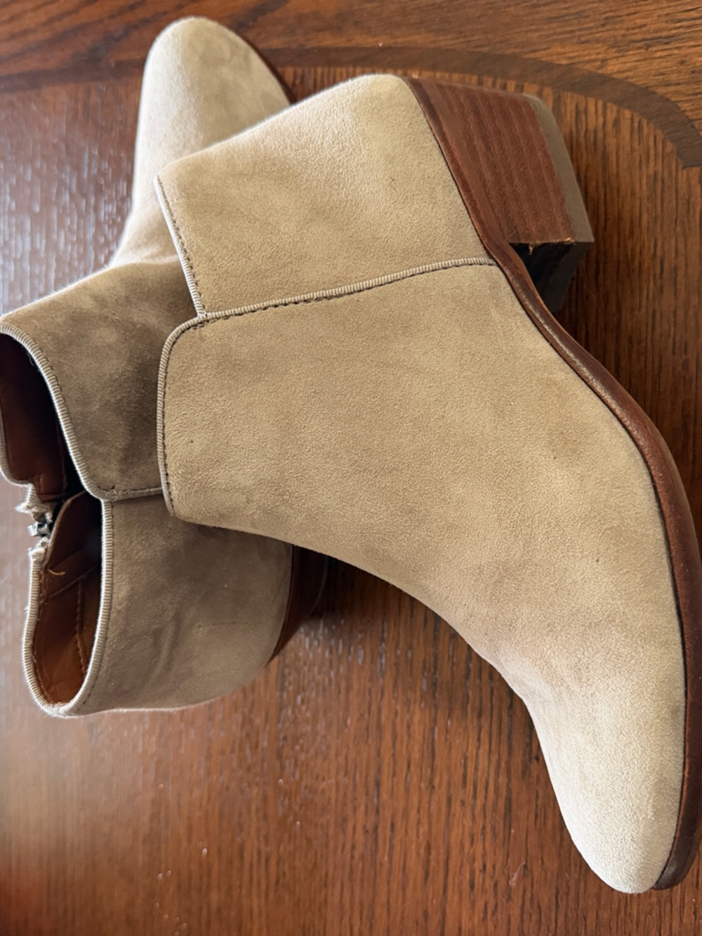 Sam Edelman Suede Ankle Bootie in Light Taupe - Women's Chelsea Style Size 6.5